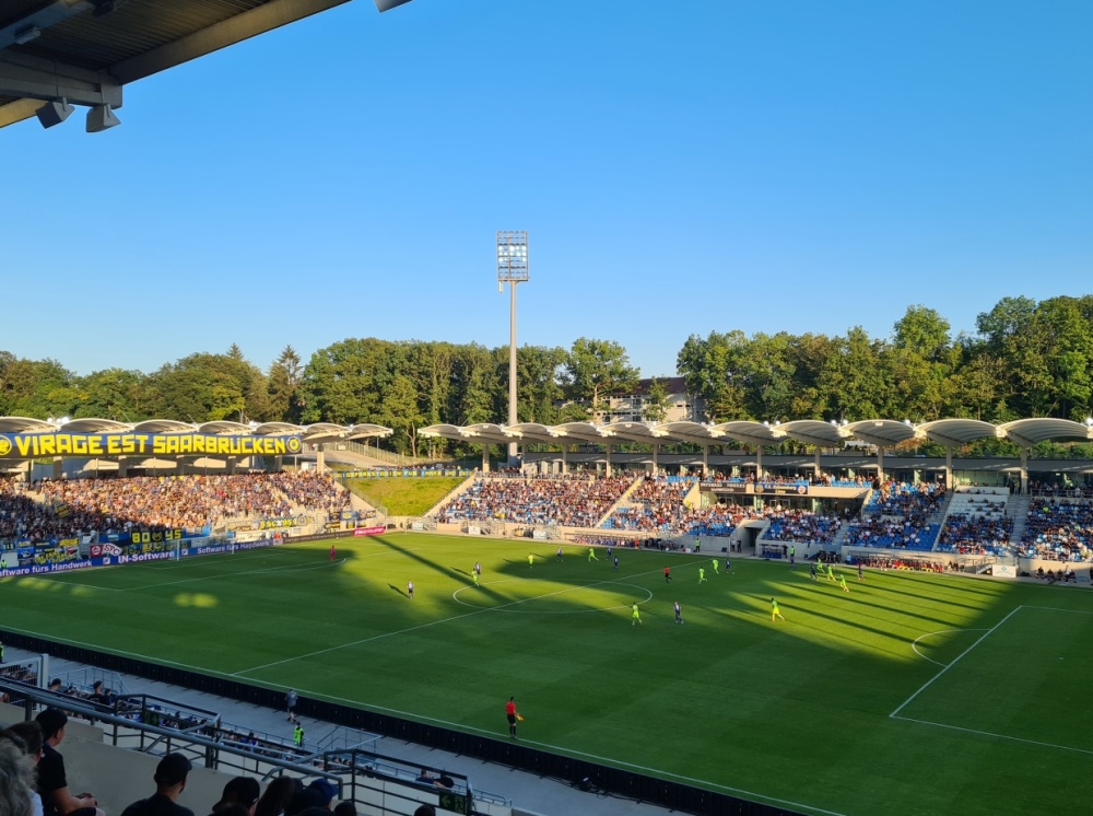 Blick von Nordtribüne - Ludwigsparkstadion